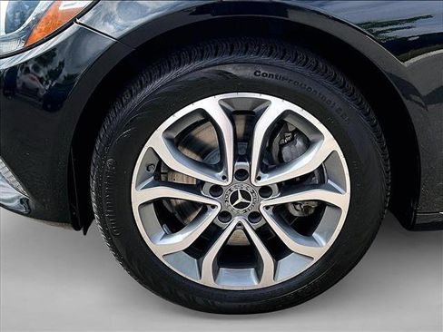 Used 2018 Mercedes-Benz C 300 4MATIC Sedan image 10