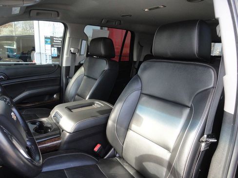 Used 2019 Chevrolet Tahoe LT AWD/4WD image 11