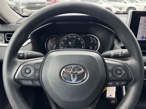 Used 2024 Toyota RAV4 LE FWD image 11