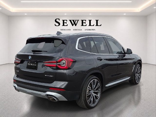 Used 2024 BMW X3 sDrive30i w/ Premium Package w/ZPA RWD image 4