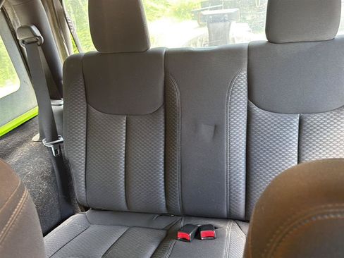 Used 2013 Jeep Wrangler Sport AWD/4WD image 12