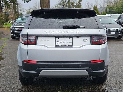 Used 2021 Land Rover Discovery Sport S image 4