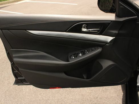 Used 2019 Nissan Maxima 3.5 SV w/ Floor Mat Group FWD image 14