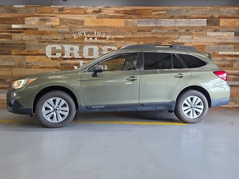 Used 2017 Subaru Outback 2.5i Premium AWD/4WD image 15