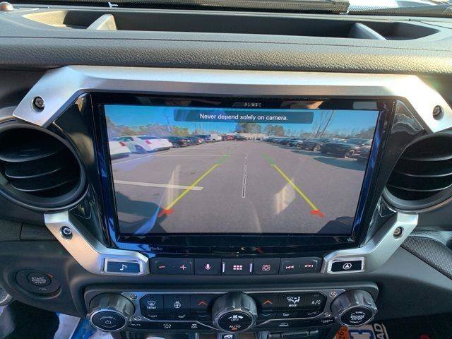 Used 2023 Jeep Gladiator Sport AWD/4WD image 44