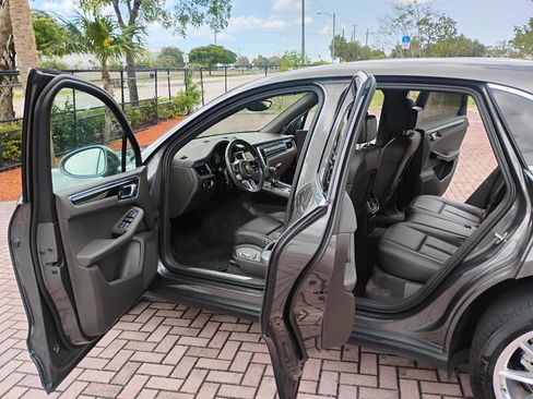 Used 2016 Porsche Macan S AWD/4WD image 53