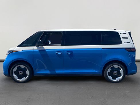 New 2025 Volkswagen ID. Buzz Pro S image 2