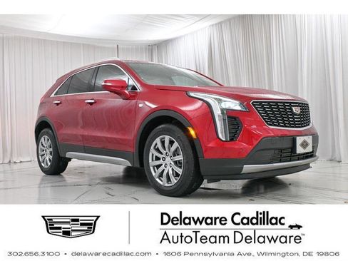 Used 2023 Cadillac XT4 Premium Luxury image 1