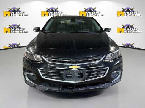 Used 2016 Chevrolet Malibu LT FWD image 2