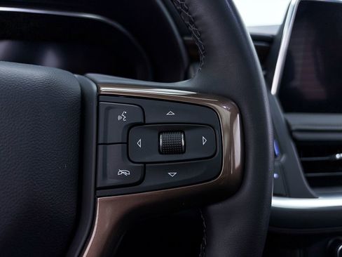 Used 2024 Chevrolet Suburban High Country image 35