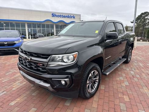 Used 2021 Chevrolet Colorado Z71 AWD/4WD image 1