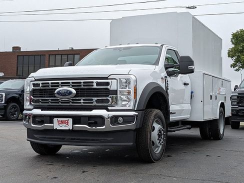 New 2025 Ford F550 4x4 Regular Cab Super Duty image 8