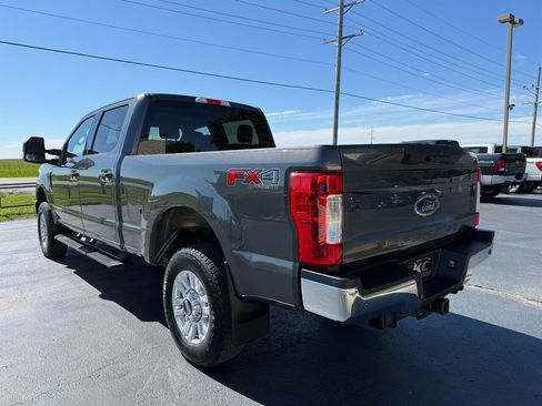 Used 2018 Ford F250 XLT w/ XLT Value Package AWD/4WD image 8