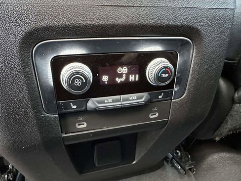 Used 2023 GMC Yukon AT4 w/ Technology Package image 11