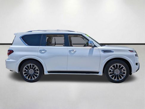 Used 2023 Nissan Armada Platinum w/ Captain's Chairs Package AWD/4WD image 3