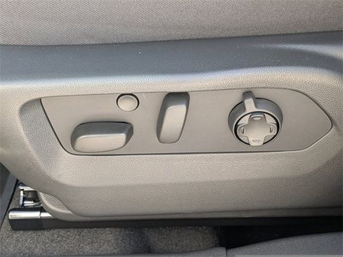 New 2026 Buick Envision Avenir image 20