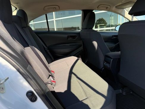Used 2024 Toyota Corolla LE w/ LE Convenience Package FWD image 12