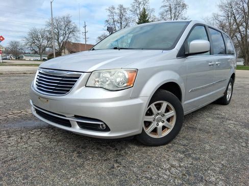 Used 2012 Chrysler Town & Country Touring w/ Entertainment Group #1 image 1