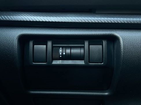 Used 2025 Subaru Crosstrek 2.5i Limited w/ Popular Package #3A image 18