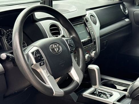 Used 2016 Toyota Tundra SR5 w/ SR5 Upgrade Package image 17