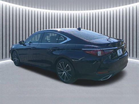 Used 2025 Lexus ES 350 w/ Premium Package image 7