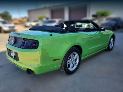 Used 2013 Ford Mustang Convertible RWD image 14