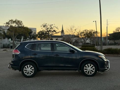 Used 2016 Nissan Rogue S AWD/4WD image 4