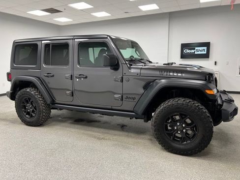 Used 2025 Jeep Wrangler Unlimited Sport AWD/4WD image 1
