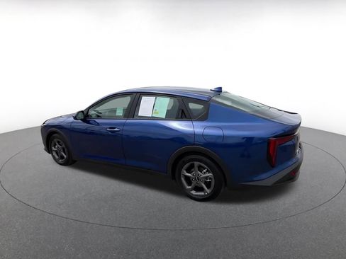 Used 2025 Kia K4 LXS FWD image 10