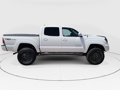 Used 2014 Toyota Tacoma 4x4 Double Cab w/ TRD Sport Package image 2