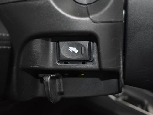 Used 2023 RAM 2500 Limited image 19