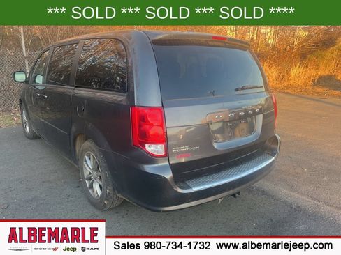 Used 2016 Dodge Grand Caravan SE FWD image 5