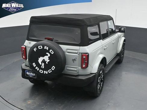 Used 2023 Ford Bronco Outer Banks AWD/4WD image 15