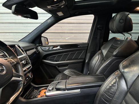 Used 2015 Mercedes-Benz ML 63 AMG 4MATIC image 23