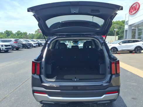 New 2026 Kia Sorento S FWD image 6