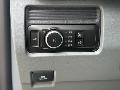 New 2026 Ford F250 XL w/ XL Chrome Package image 27