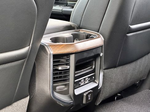 New 2024 RAM 2500 Laramie image 7