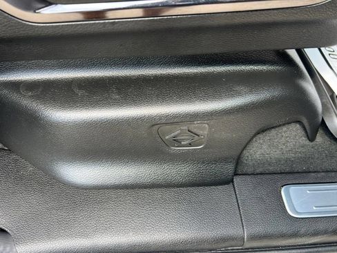 Used 2024 RAM 1500 Limited AWD/4WD image 32