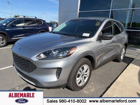 Used 2022 Ford Escape S image 1