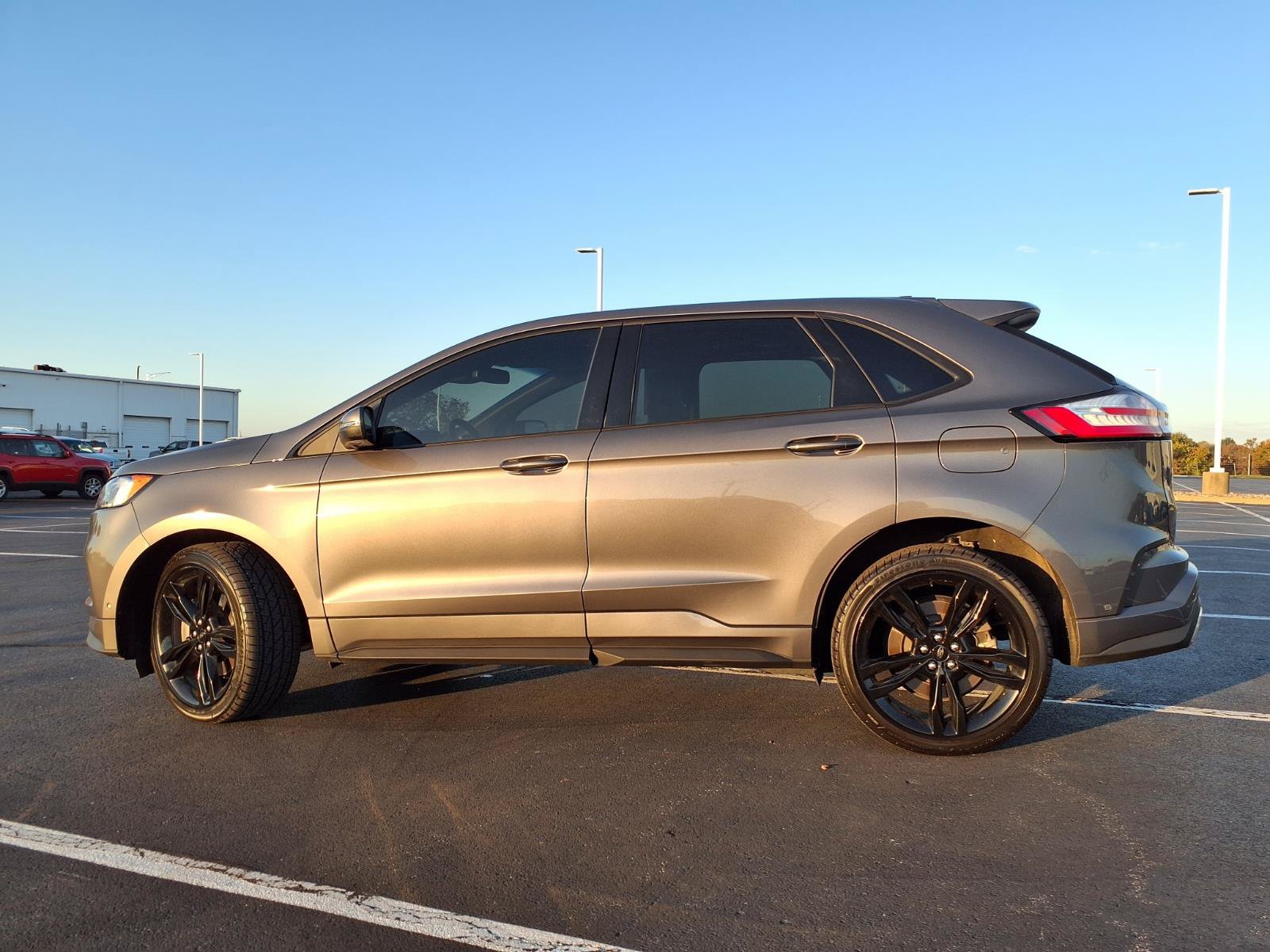 Used 2022 Ford Edge ST w/ Equipment Group 401A AWD/4WD image 37