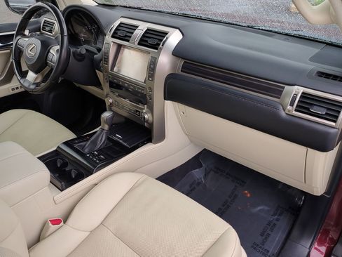 Used 2020 Lexus GX 460 Premium image 34