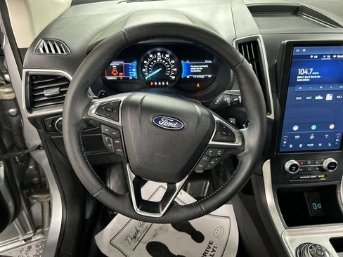 Used 2024 Ford Edge SEL w/ Convenience Package AWD/4WD image 4