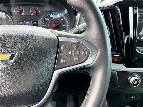 Used 2023 Chevrolet Traverse LT FWD image 21