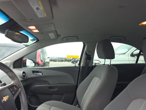 Used 2012 Chevrolet Sonic LT image 17