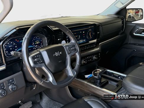 Used 2023 Chevrolet Silverado 1500 LT Trail Boss AWD/4WD image 28