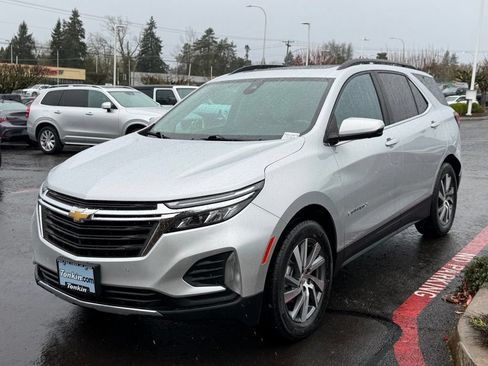 Used 2022 Chevrolet Equinox LT AWD/4WD image 4