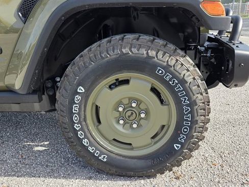 Used 2026 Jeep Gladiator Willys image 10