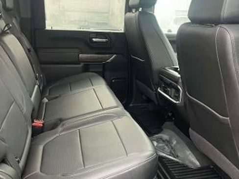 Used 2022 Chevrolet Silverado 2500 LTZ w/ LTZ Premium Package image 12