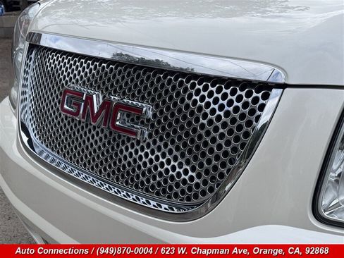 Used 2014 GMC Yukon XL Denali AWD/4WD image 37