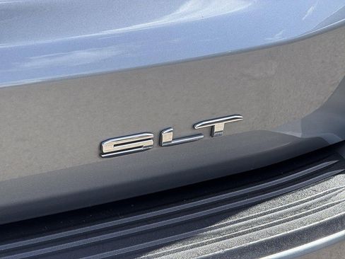 Used 2024 GMC Yukon SLT RWD image 31